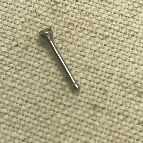 Nose bone with clear jewel - Picture 3 of 7